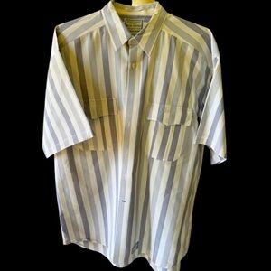 BLUE STONE 100% cotton men’s large short sleeve shirt, excellent condition